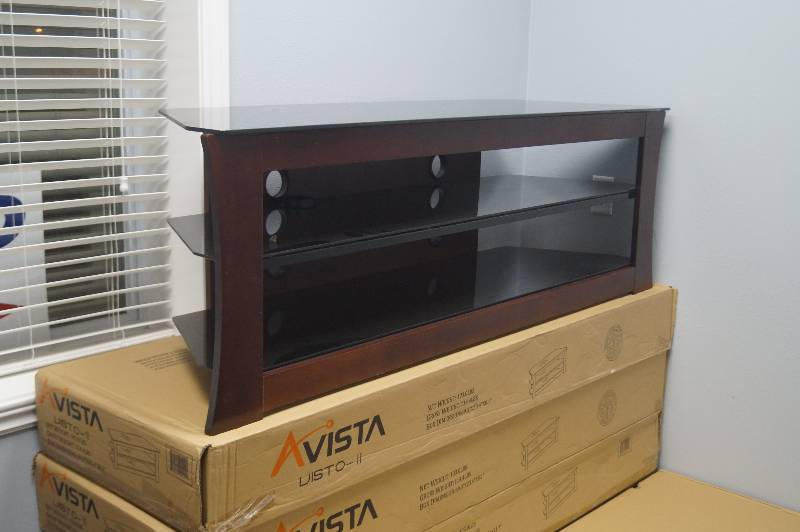 Avista TV Stand