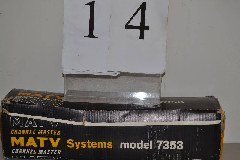 lot 14 image: TV antenna