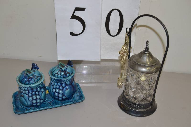 lot 50 image: Condiments