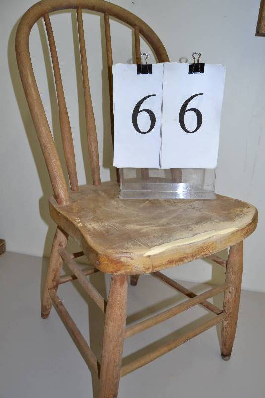 lot 66 image: Chair
