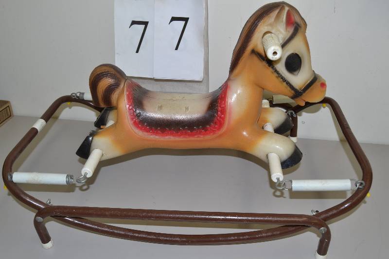 lot 77 image: Horse