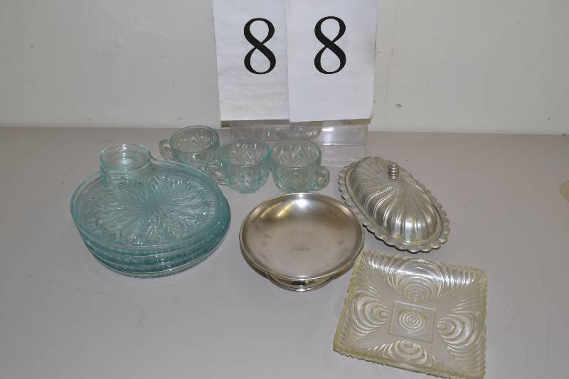 lot 88 image: Dishes