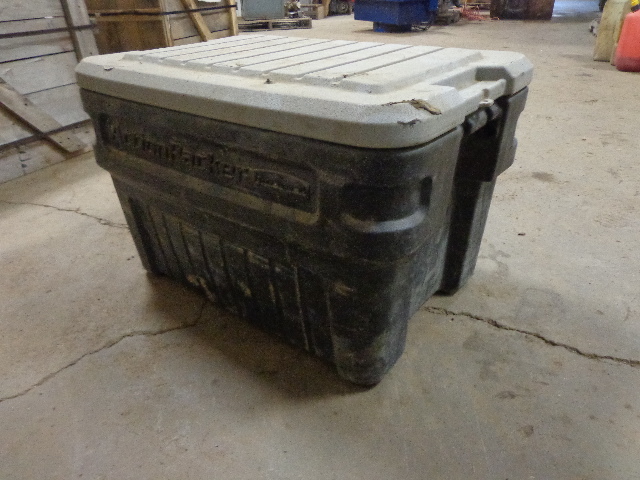 Rubber Maid Action Packer Storage Box