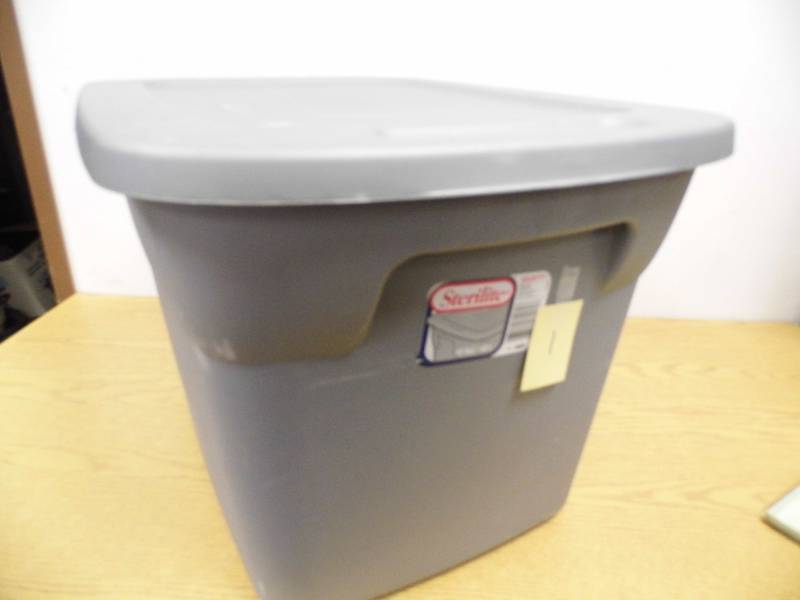 Sterilite 18 Gallon Tote