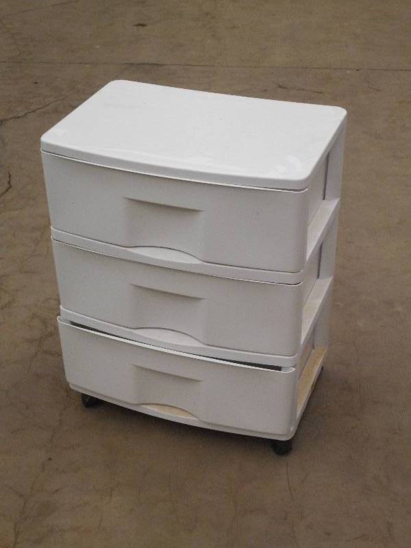 lot 45 image: 3-Level Rolling Organizer ...