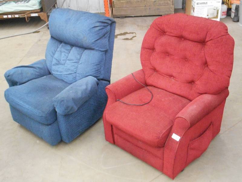 lot 63 image: Lot Of (2) Reclining Arm Chairs, (1...
