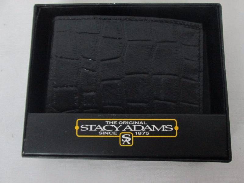 Stacy Adams Leather Bi-Fold Wallet