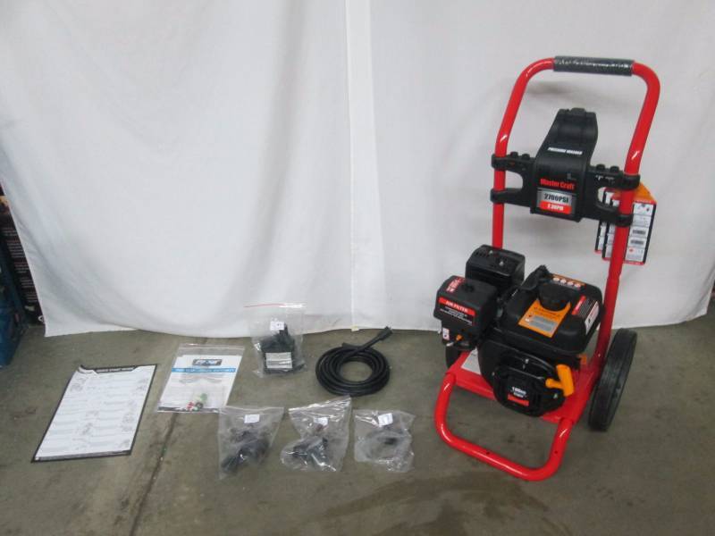 Master Craft 2700 PSI Gas Pressure Washer