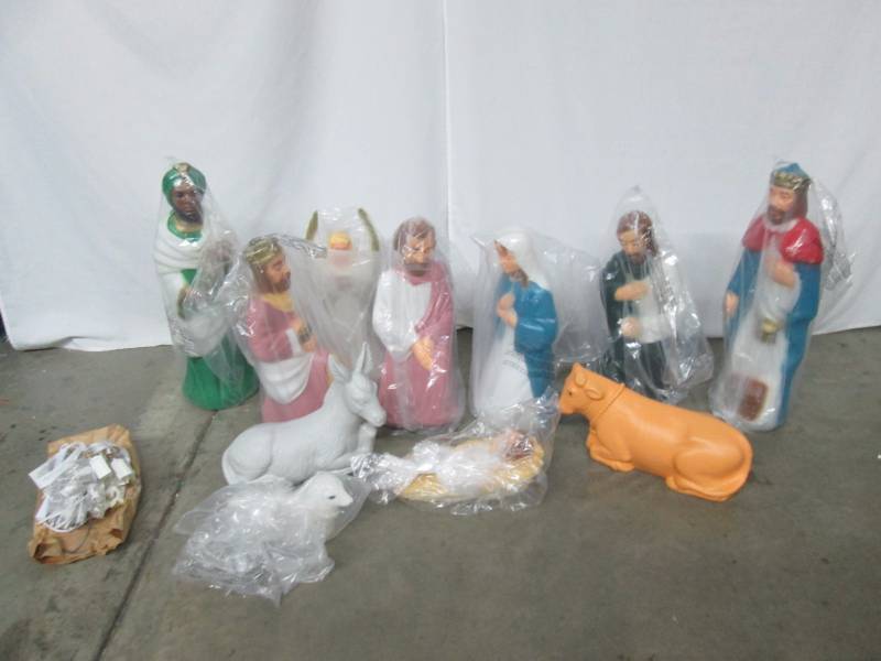 Holidays 22 Nativity 11-pc. Set