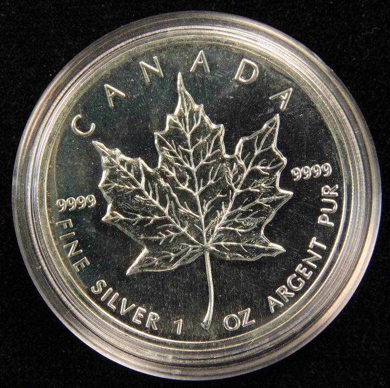 1993 CANADA MAPLE LEAF 1 TROY OZ. .9999 PURE SILVER IN AIRTITE