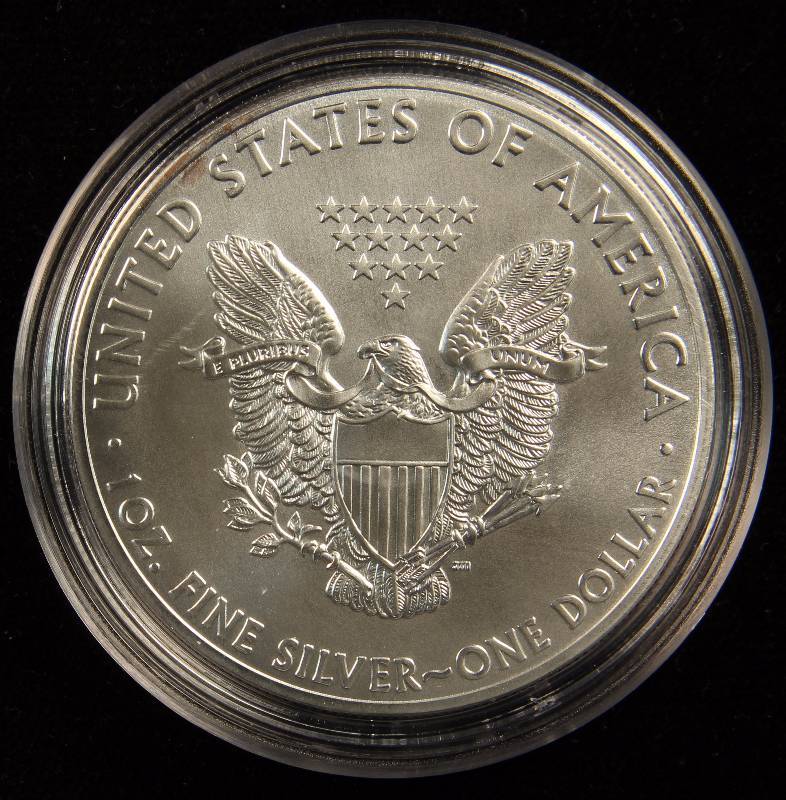 2015 AMERICAN SILVER EAGLE 1 TROY OZ. .999 FINE SILVER DOLLAR IN AIRTITE CAPSULE