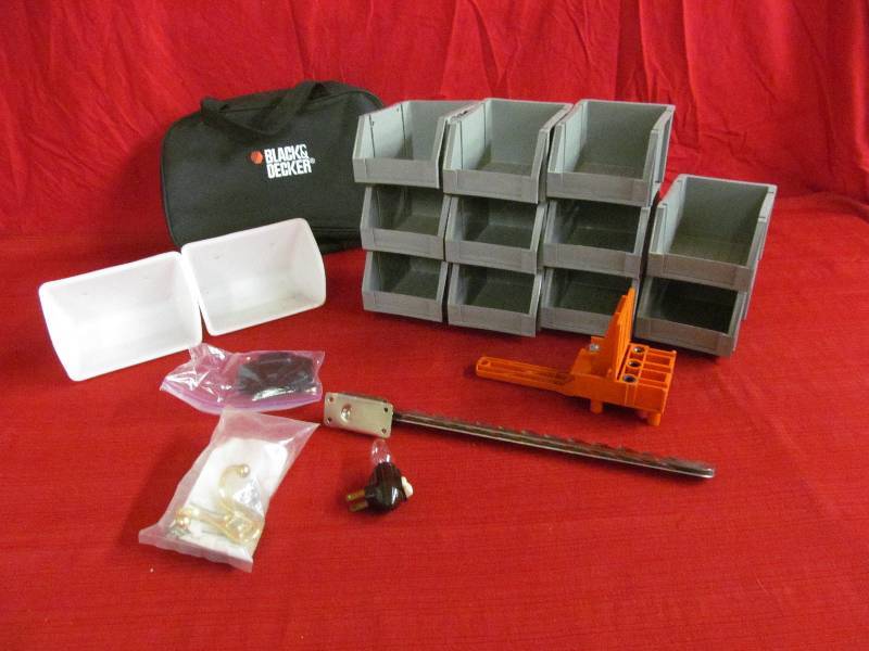 lot 31 image: household items