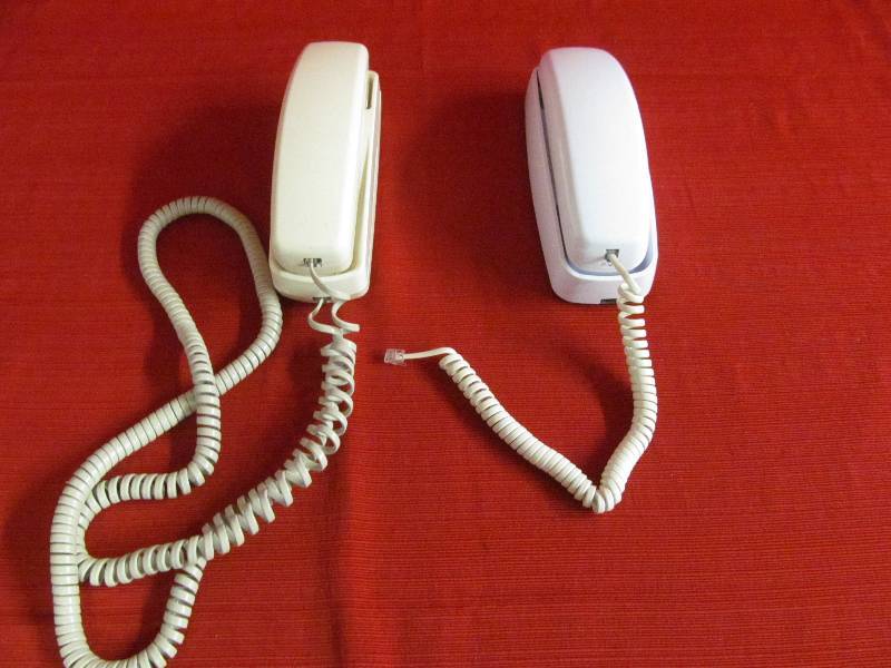lot 34 image: Telephones
