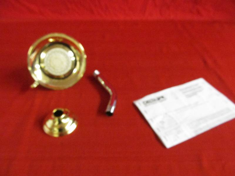 lot 36 image: shower head