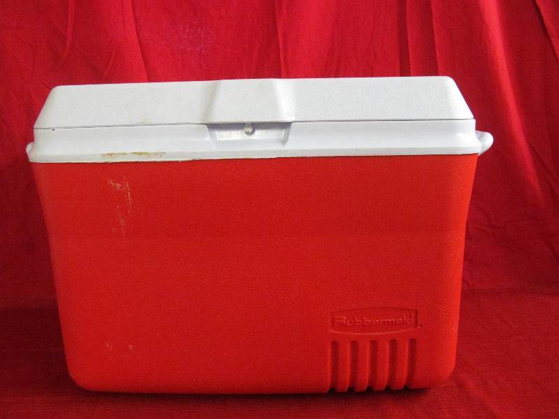 lot 87 image: cooler