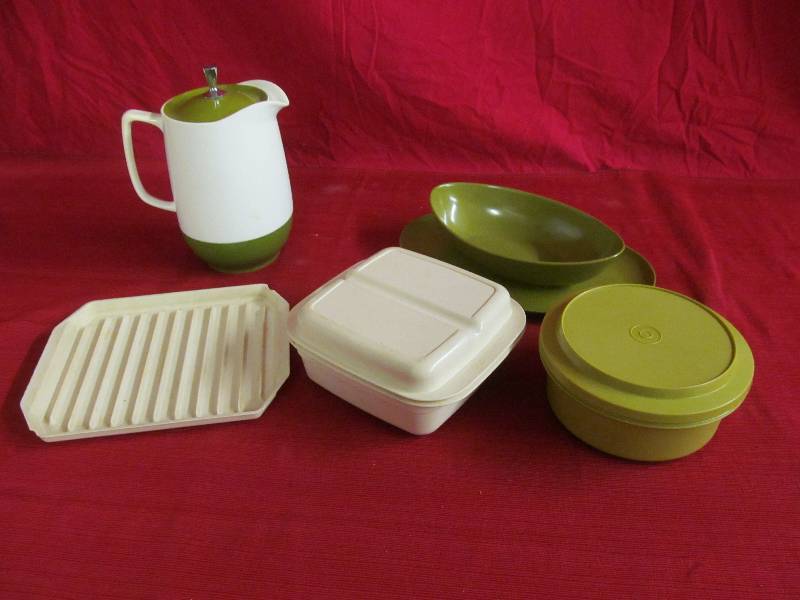 lot 93 image: Kitchen Items