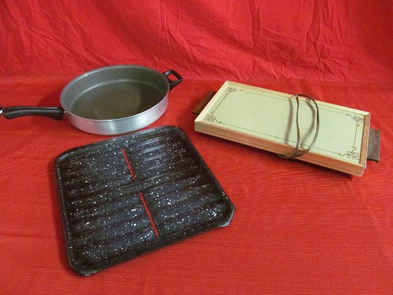 lot 96 image: Pans