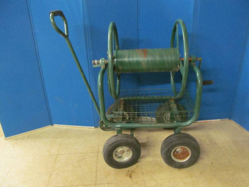 lot 118 image: Cart
