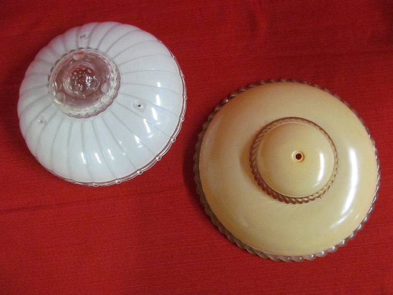 lot 125 image: Lamp Shades