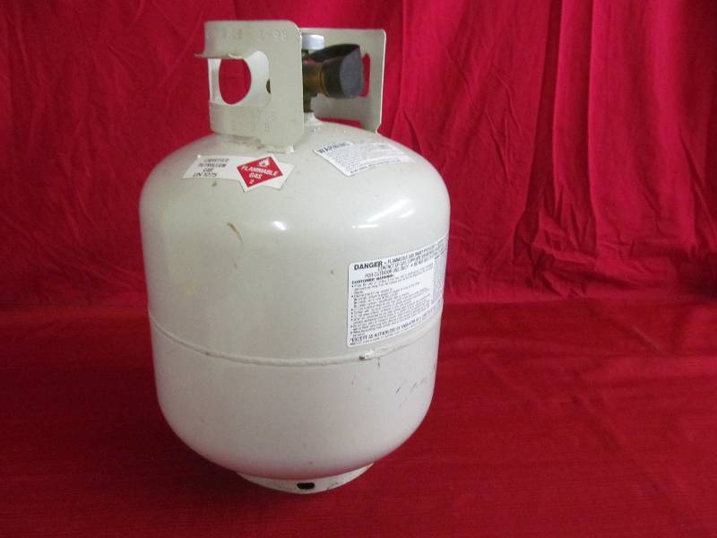 lot 130 image: LP Tank