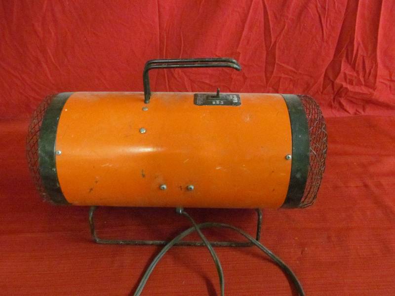 lot 134 image: Heater