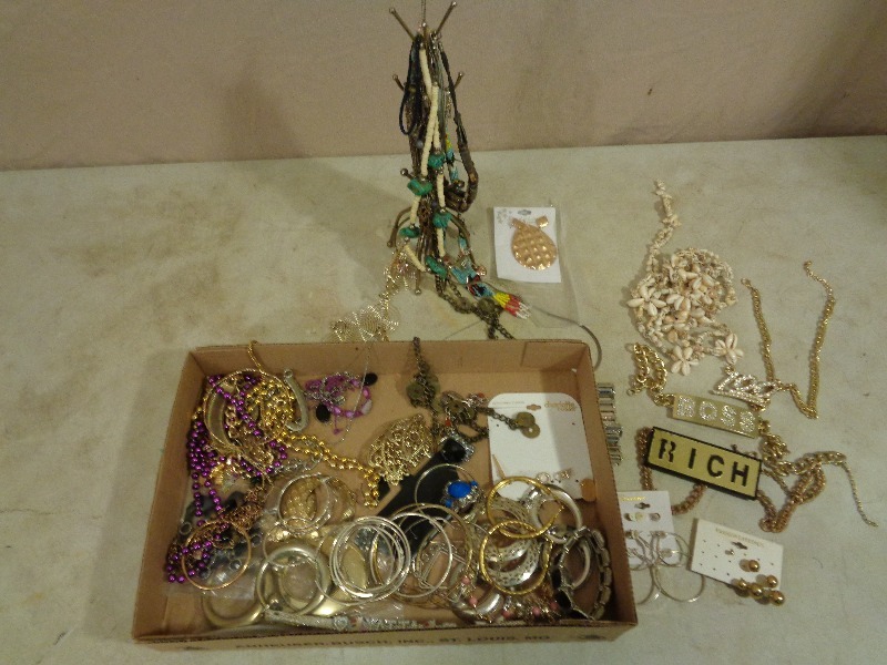 Assorted Jewelry