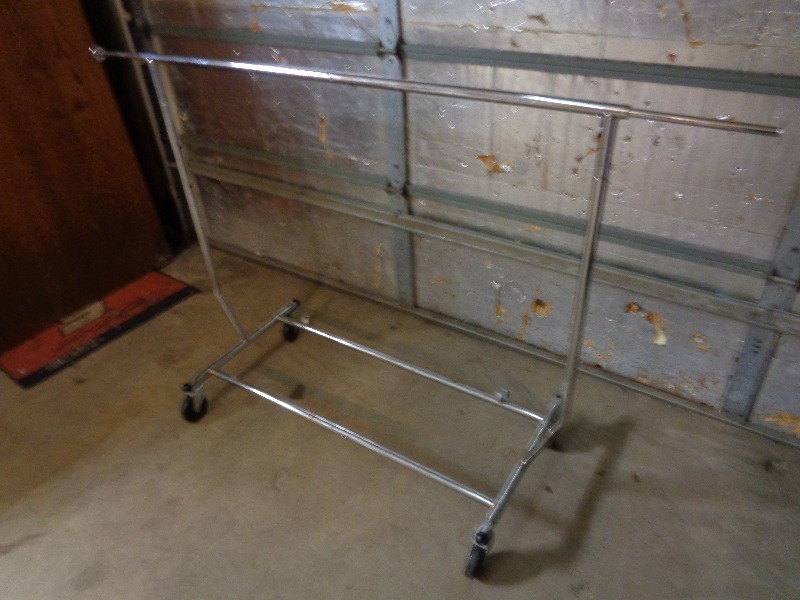 Metal Rolling Garmet Rack