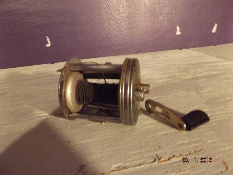 Pfluger Trump No 1943 Fishing Reel