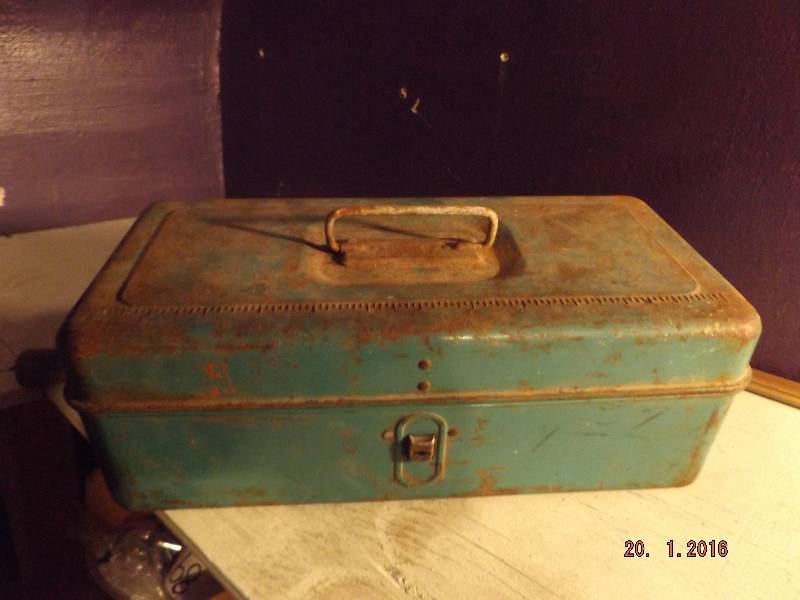 Old Green Metal Tackle Box With Contents