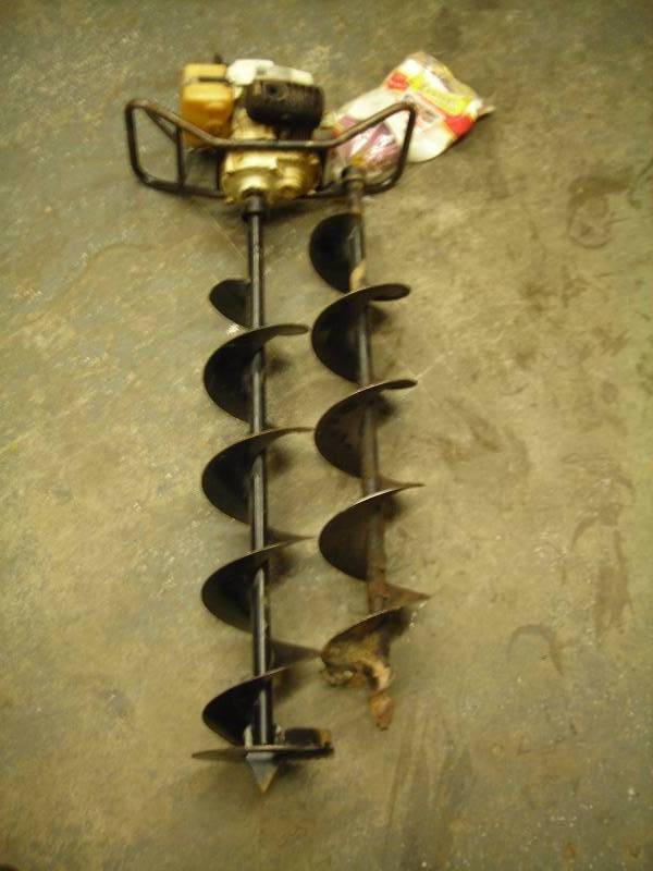 lot 75 image: Jiffy Ice Auger