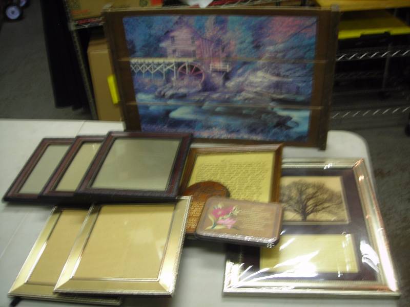 lot 46 image: Picture Frames & Pictures