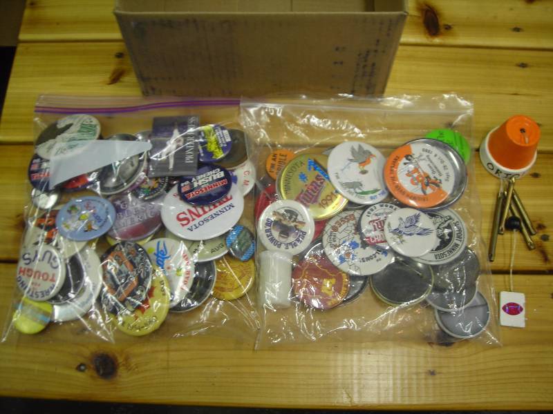 lot 61 image: Assortment Of Buttons