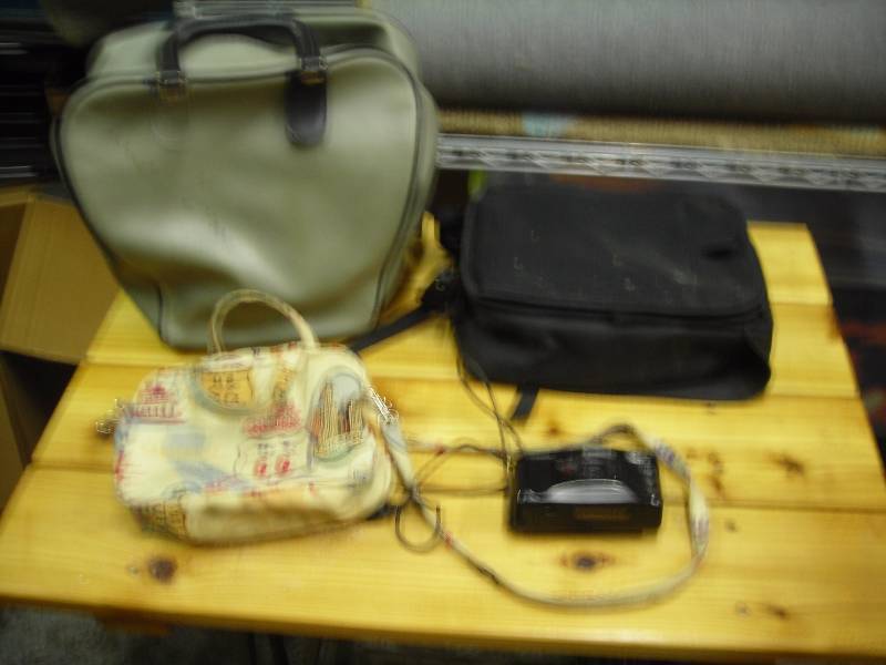 lot 62 image: Assorted Tote Bags