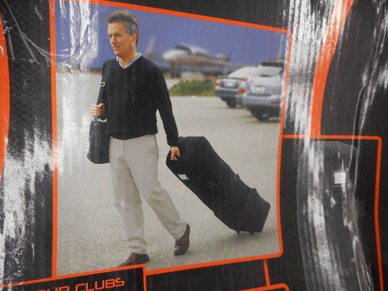 DELUXE TRAVEL COVER WITH WHEELS FOR GOLF CLUBS