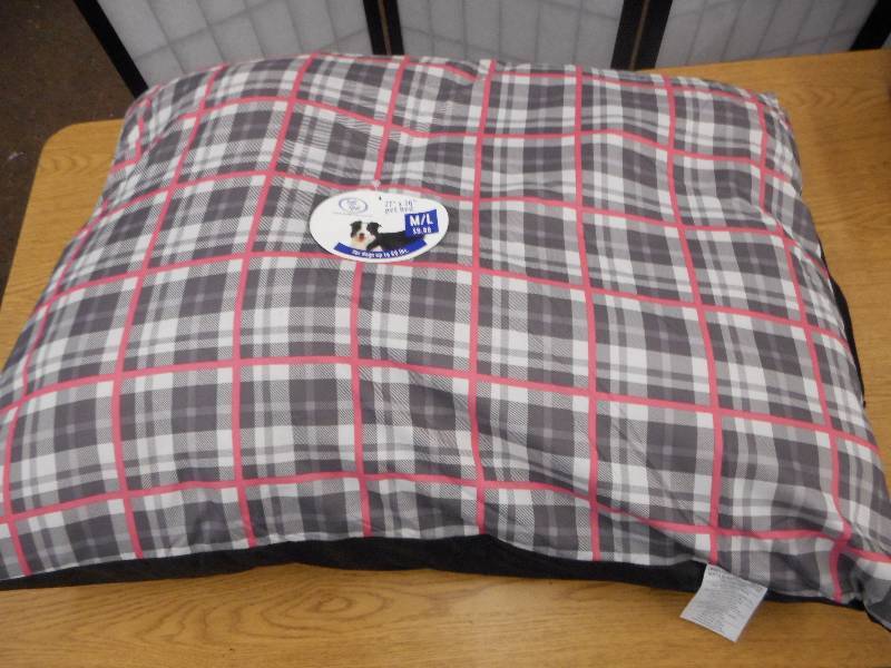 MEDIUM DOG BED 27X36