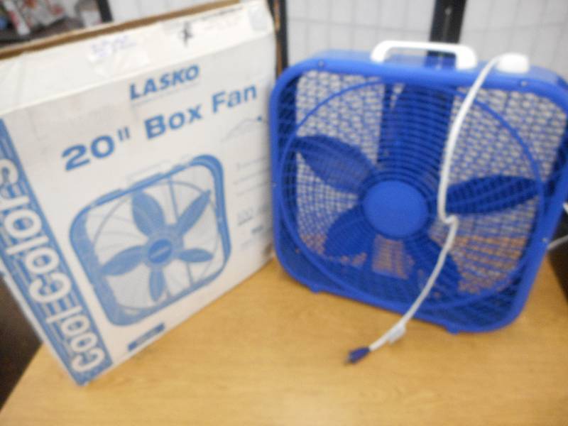 LASKO 20 INCH BOX FAN