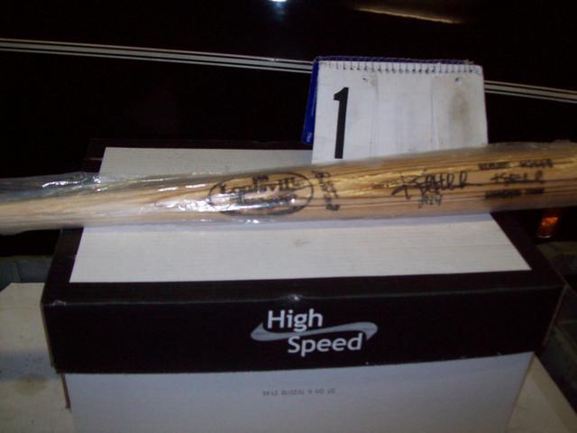 Kent Hrbek #14 Autographed New Louisville Slugger Bat H258S