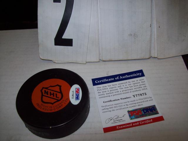 Brent Sutter Autographed Game Puck NY Islanders PSADNA Verified