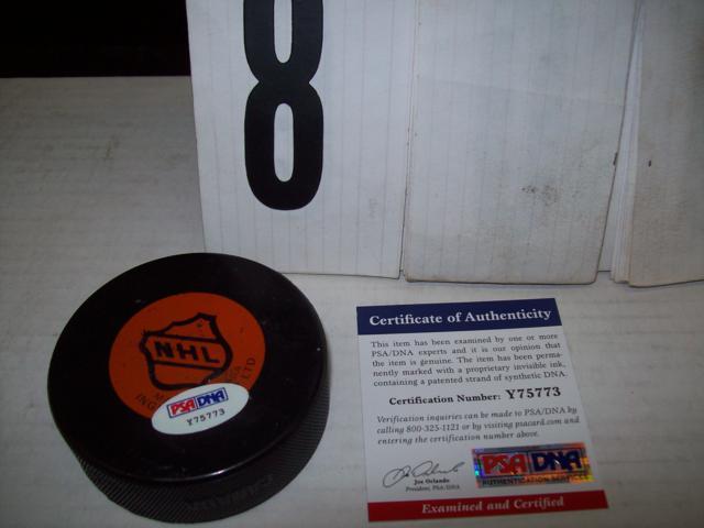 Pat LaFontaine Autographed NY Islanders Game Puck, PSADNA Verified