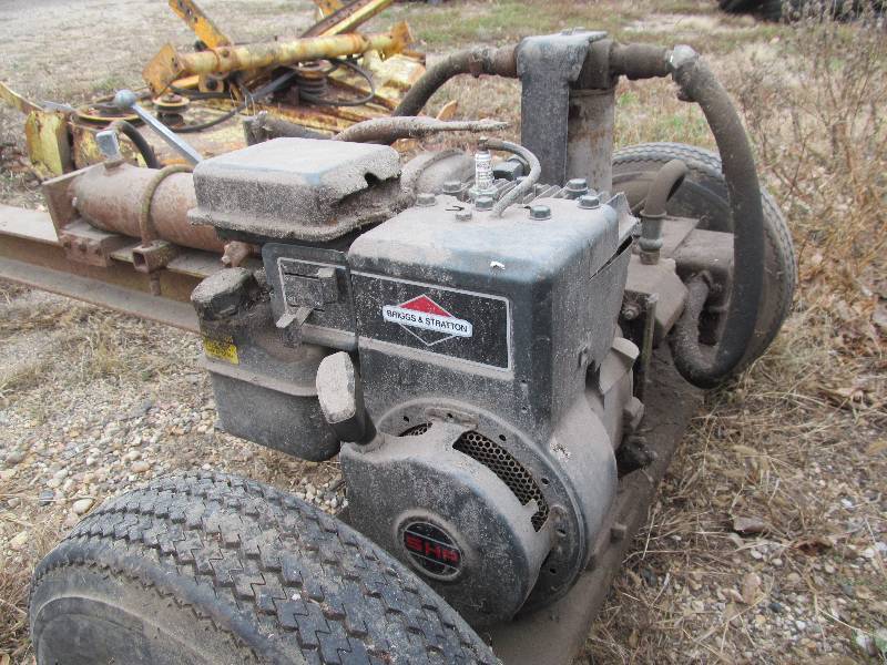 lot 1 image: Log Splitter