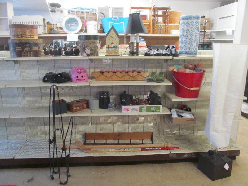 lot 2 image: Collectibles