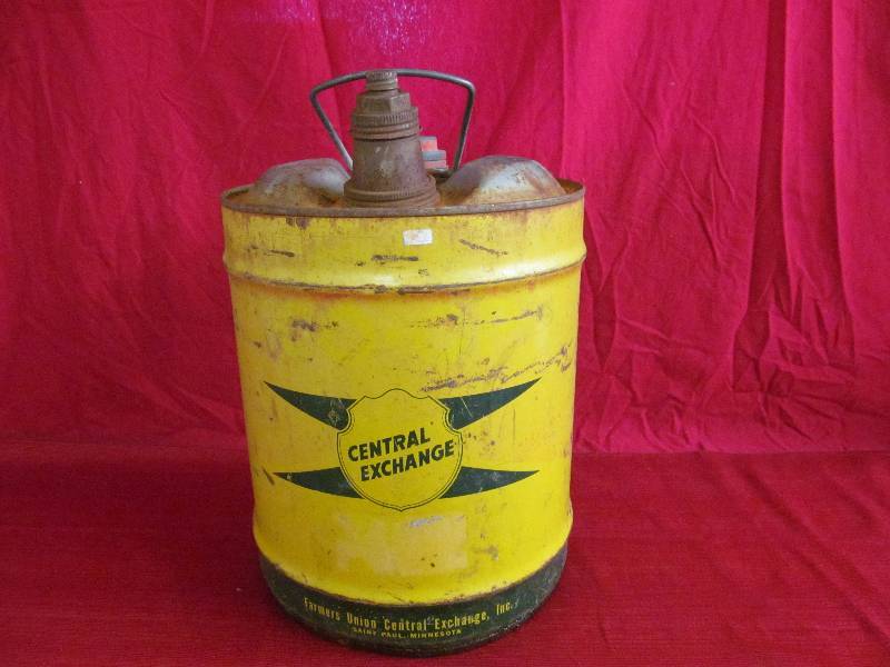 lot 8 image: Gas Can