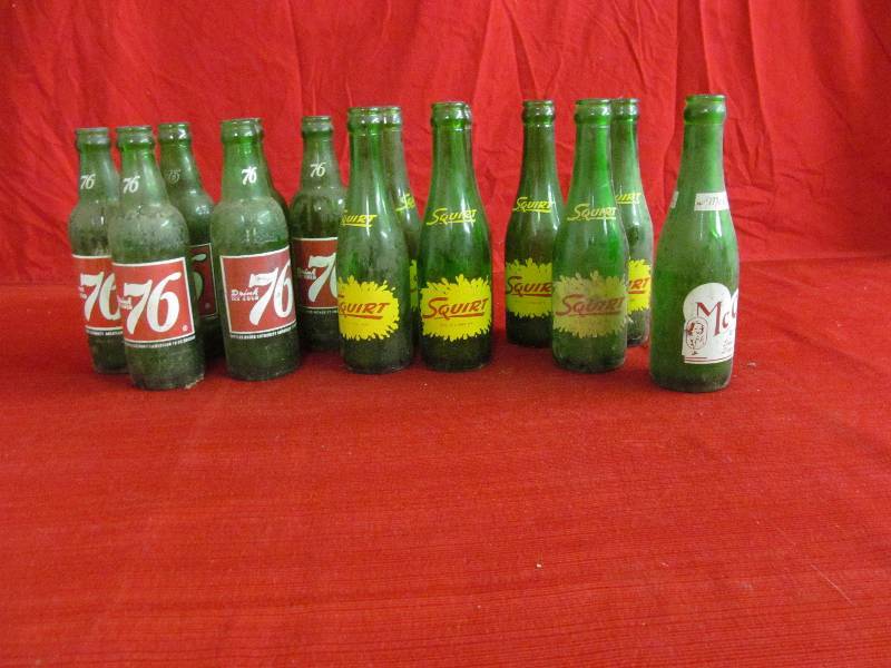lot 13 image: Pop Bottles