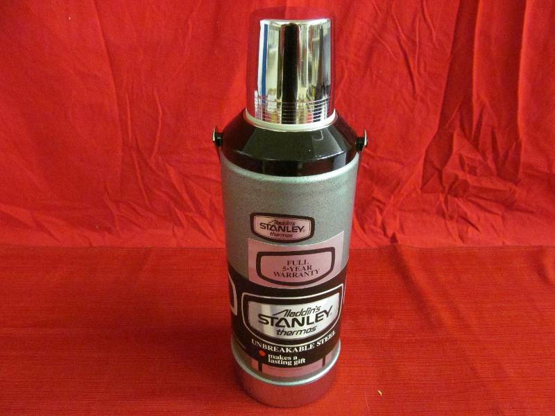 lot 87 image: Thermos