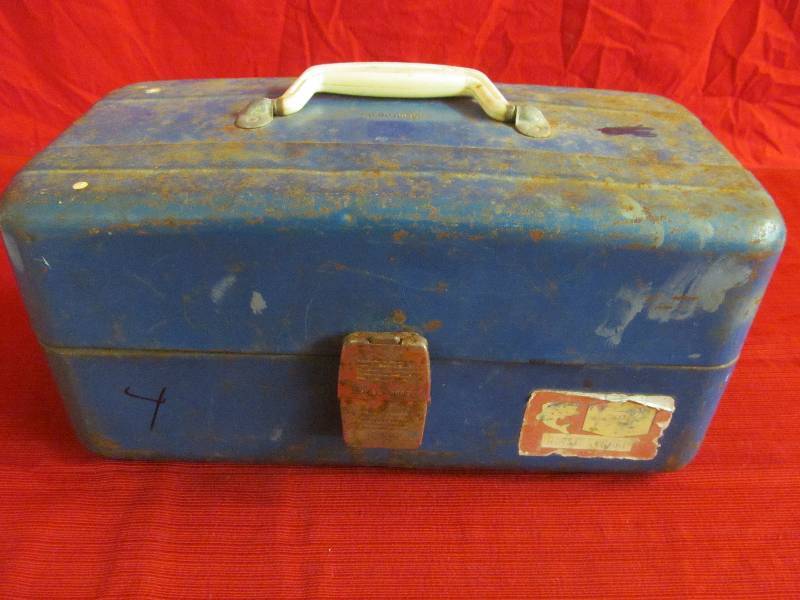 lot 97 image: Tackle BoxLures
