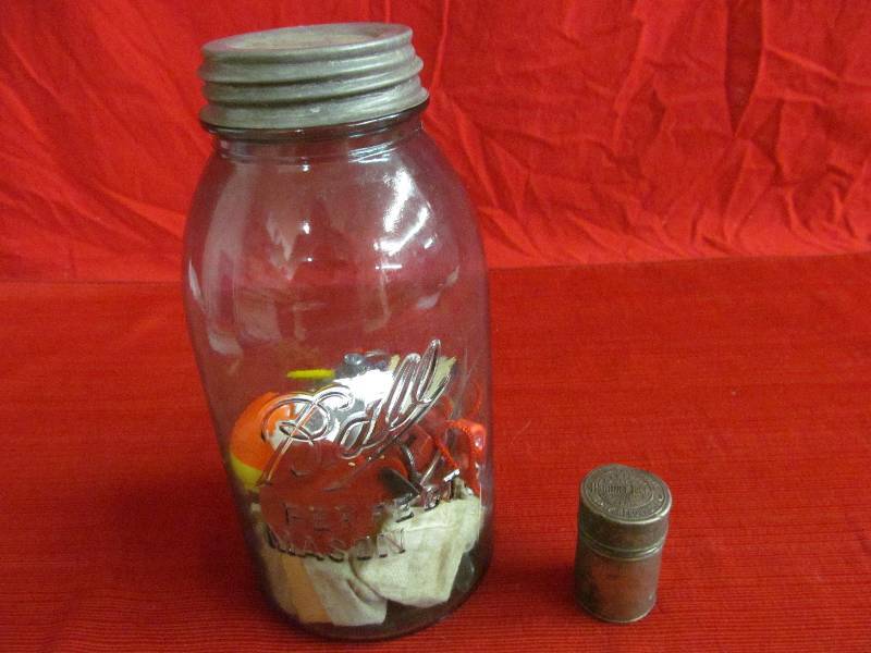 lot 99 image: JarMisc. Items