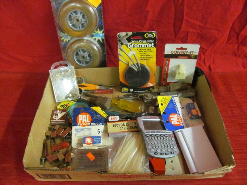 lot 136 image: ToolsMisc.