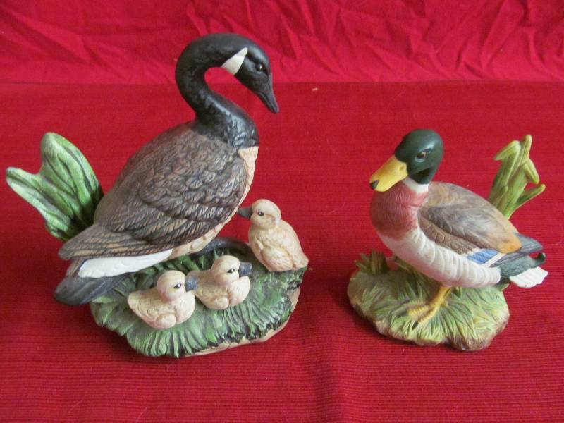 lot 142 image: Figurines