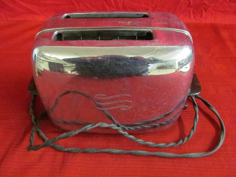 lot 155 image: Toaster