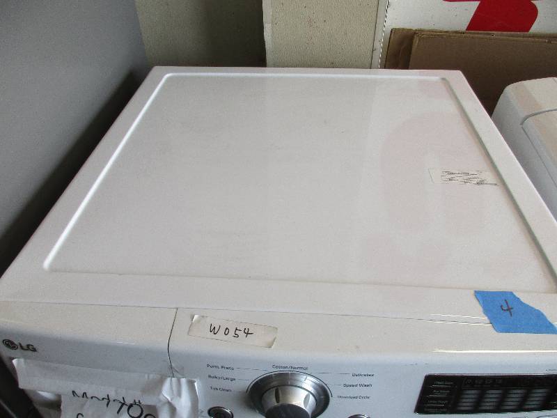 lot 4 image: LG Washer WM3170CW